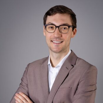 <small>dr. n med. </small> Dawid Groth